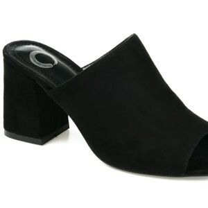 Journee Adelaide Women's Block Heel Sandals